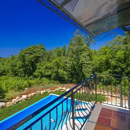 Vila Paula For Max 8 Persons In The Countryside Near Porec With Pool