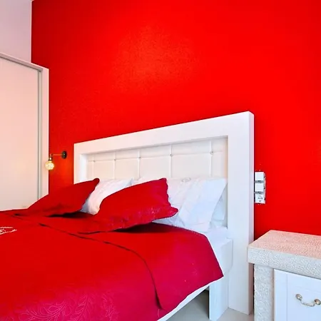 Paula For Max 8 Persons In The Countryside Near Porec With Pool Vila